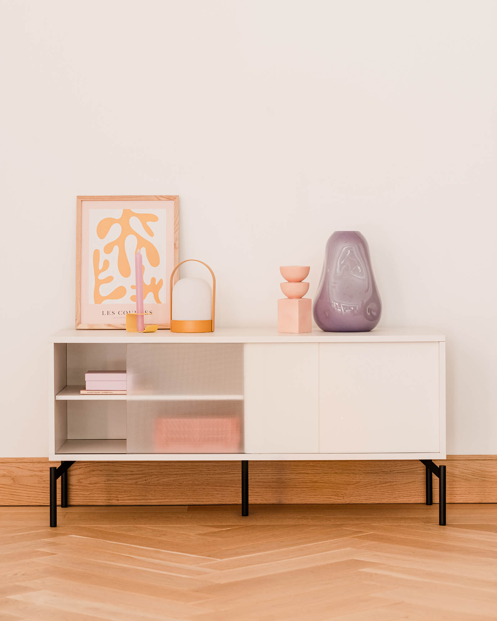 Met Mini TV Stand