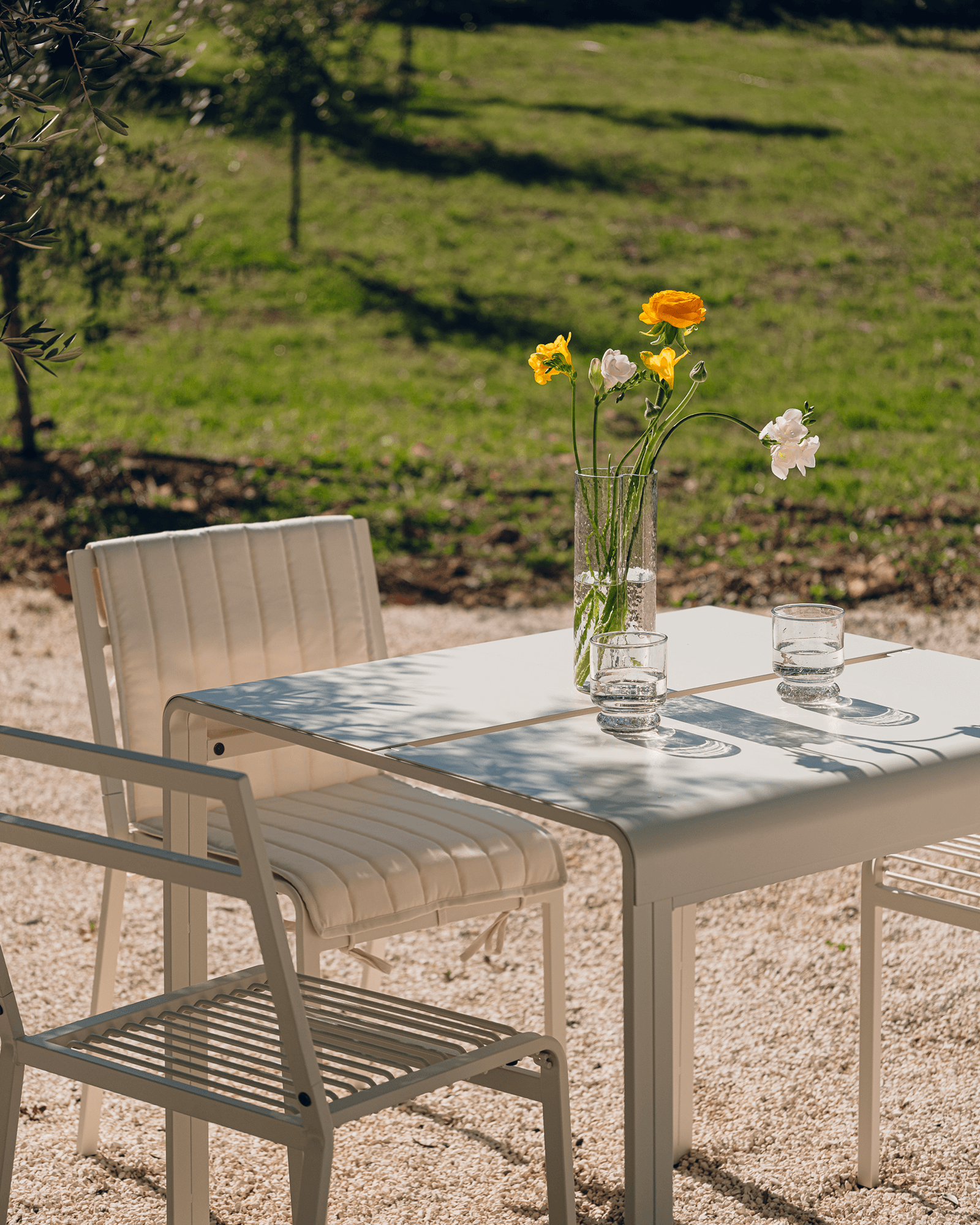 Oto Table 80 x 80 cm