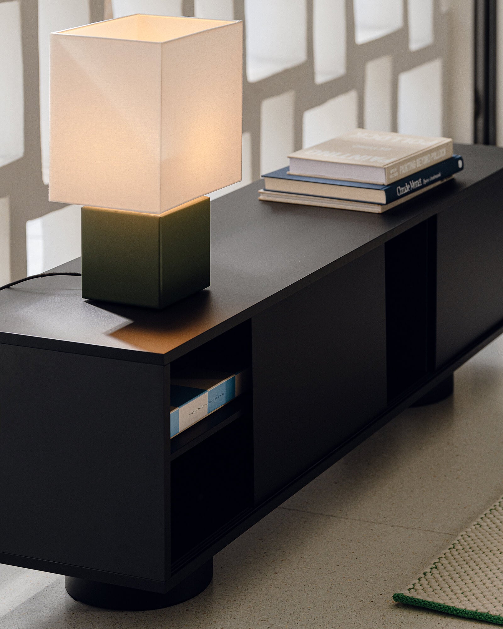 Taro TV Stand