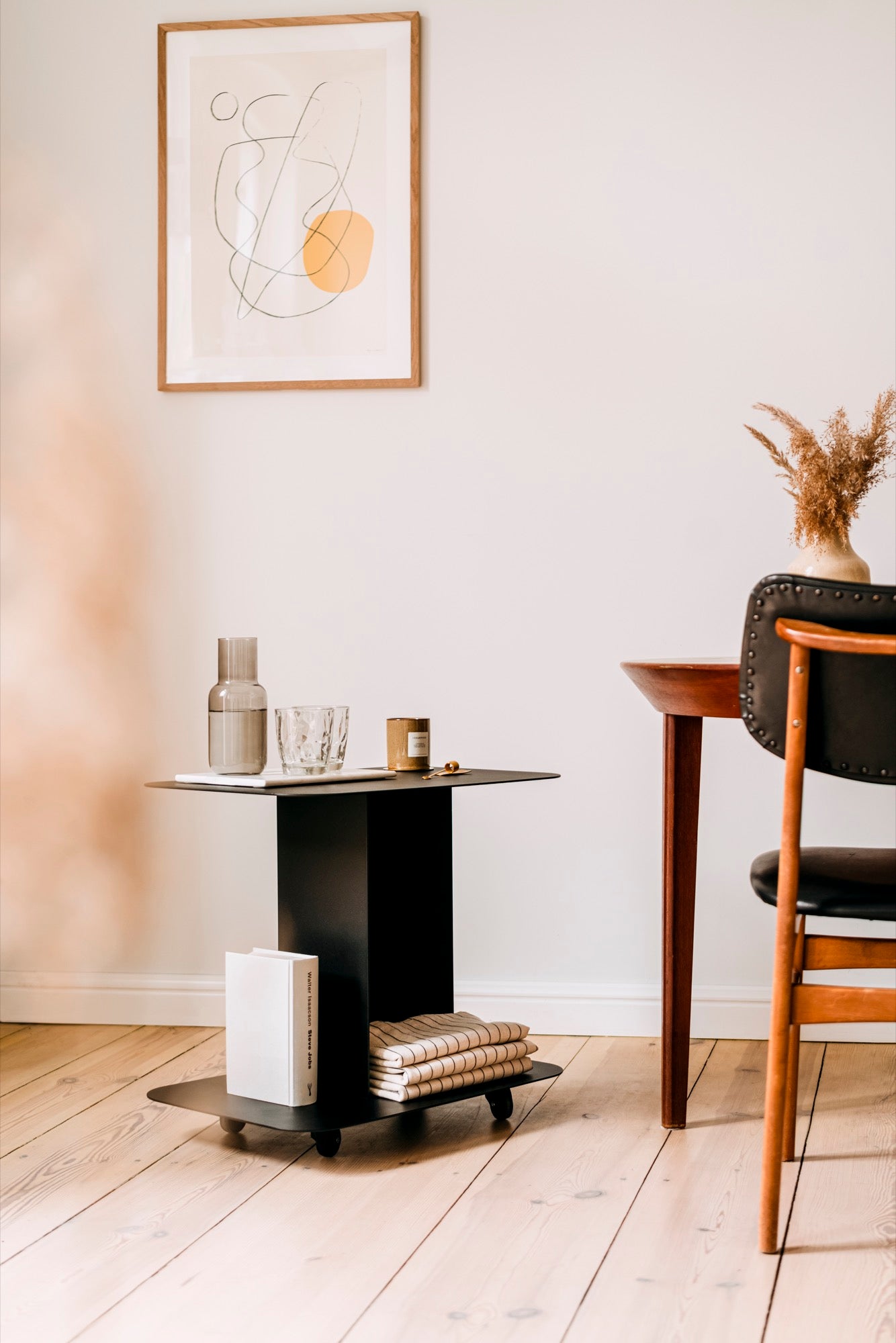 Step into comfort and explore living room ideas for small, cozy, and aesthetic spaces. Discover modern designs including coffee tables, poufs, stools, side tables, sofas, armchairs, ottomans, TV stands, sideboards, and more. Colorful, japandi, or minimal.