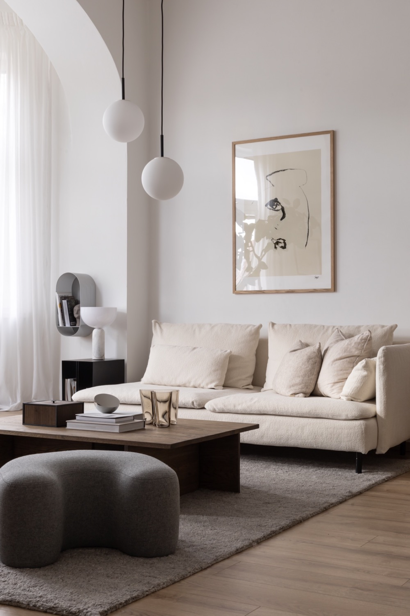 Step into comfort and explore living room ideas for small, cozy, and aesthetic spaces. Discover modern designs including coffee tables, poufs, stools, side tables, sofas, armchairs, ottomans, TV stands, sideboards, and more. Colorful, japandi, or minimal.