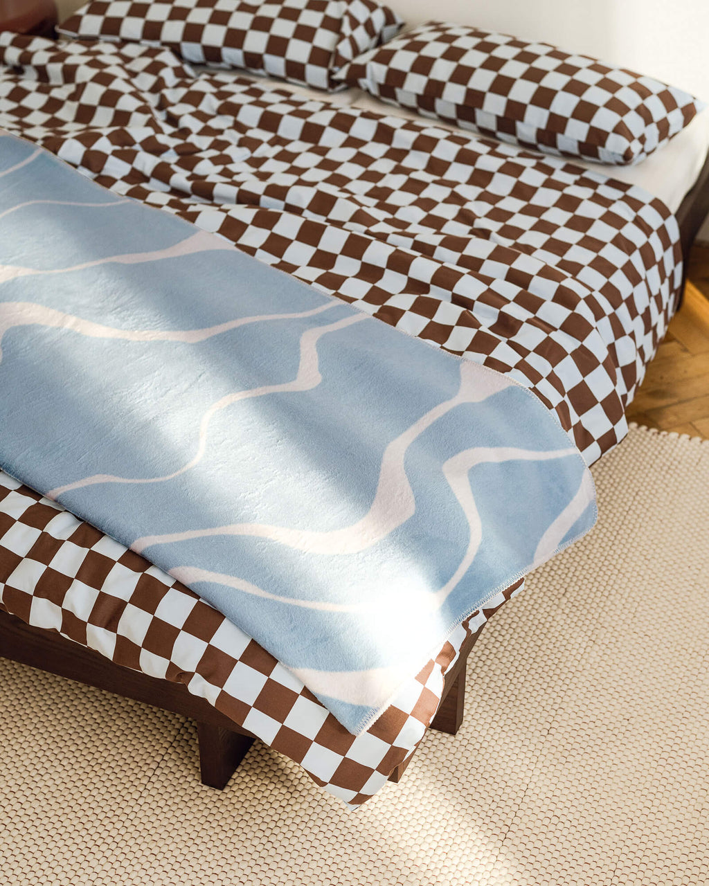Felu Throw