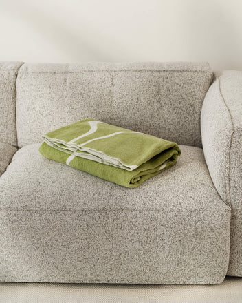 Felu Throw