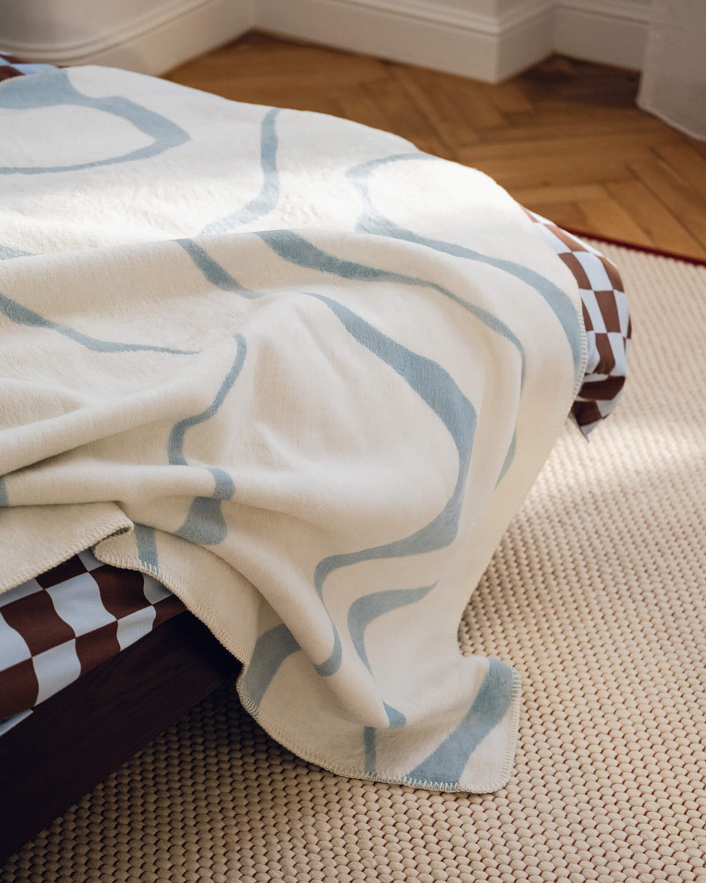 Felu Throw