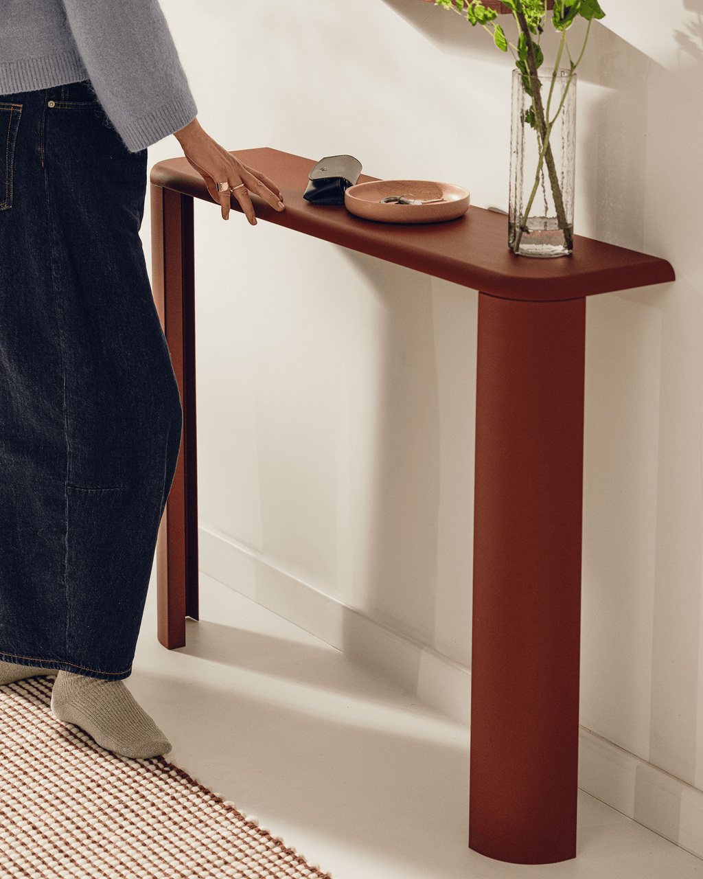 Fli Console Table