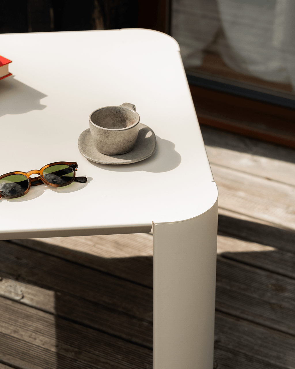 Fli Outdoor Coffee Table