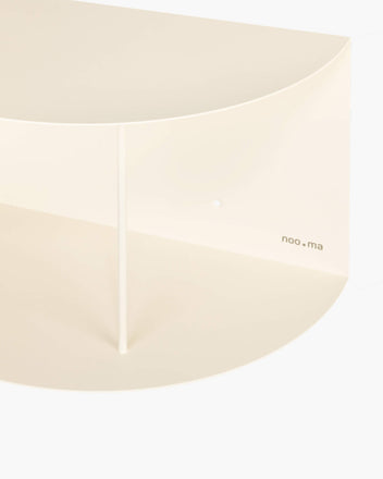Lina Shelf - short
