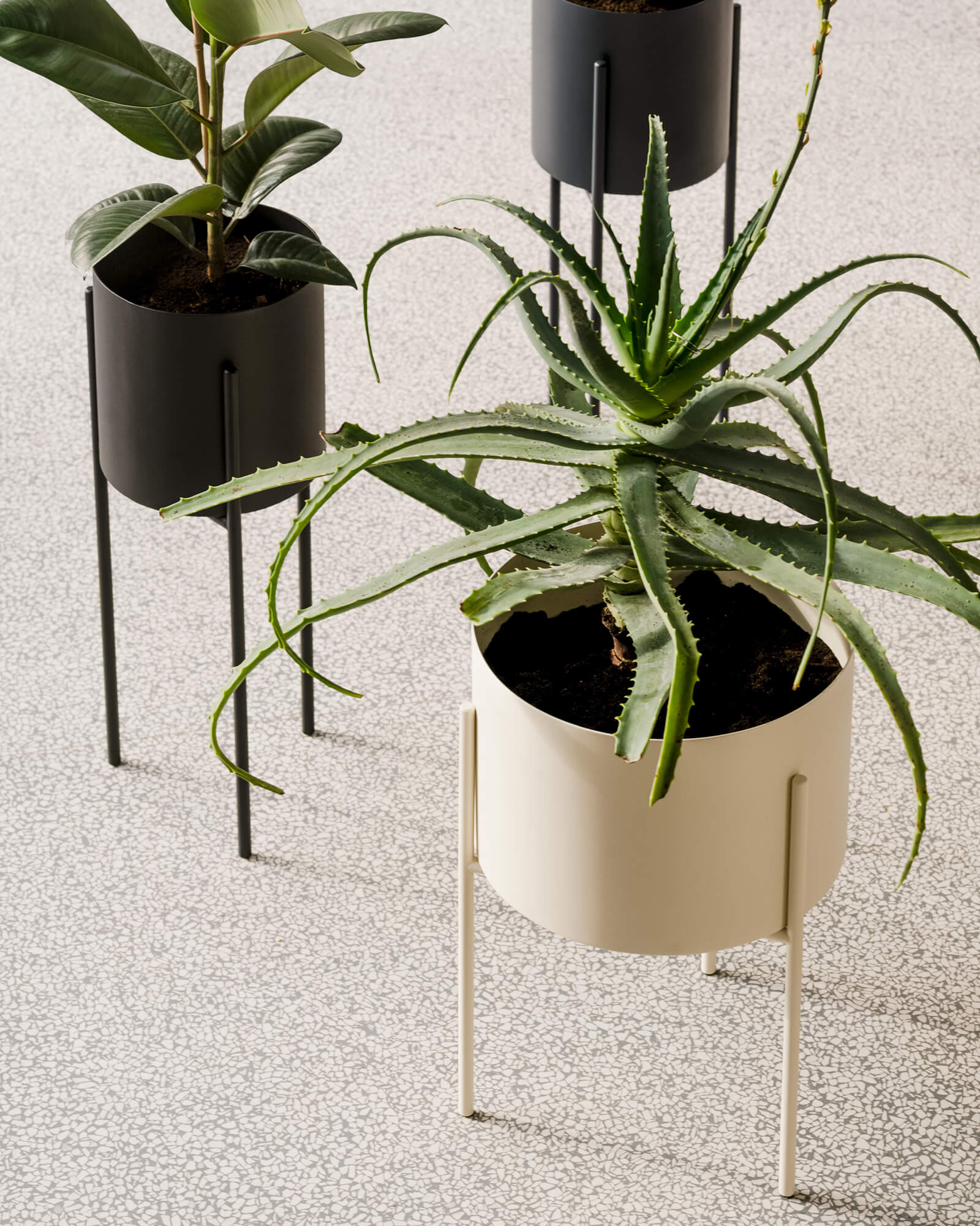 Maki Plant Pot - tall