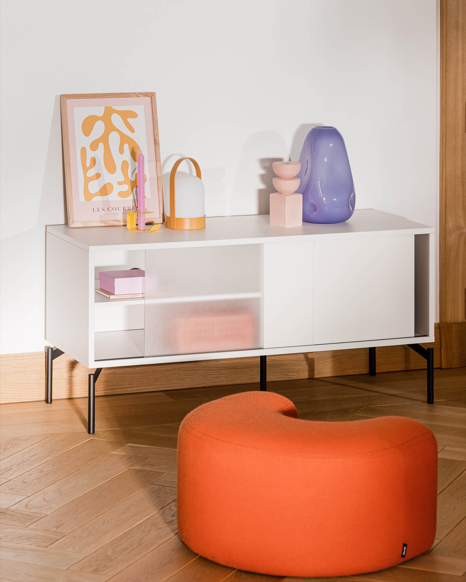 Met Mini TV Stand