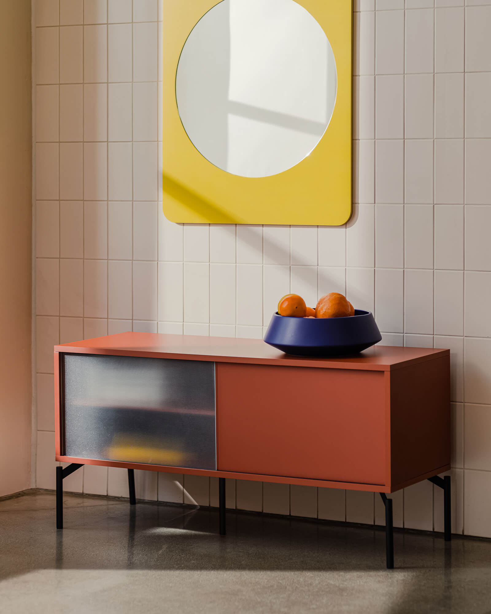 Met Mini TV Stand