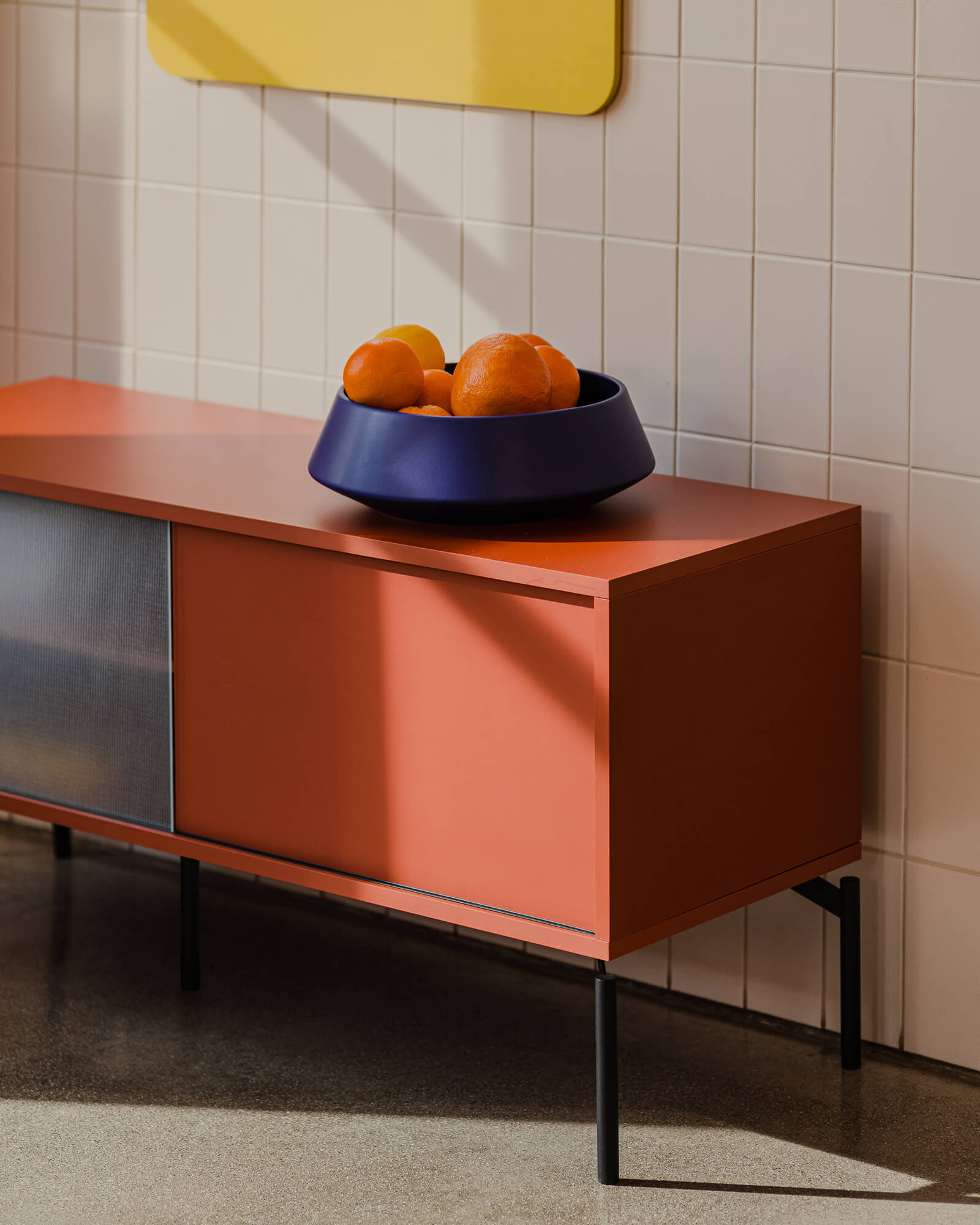 Met Mini TV Stand