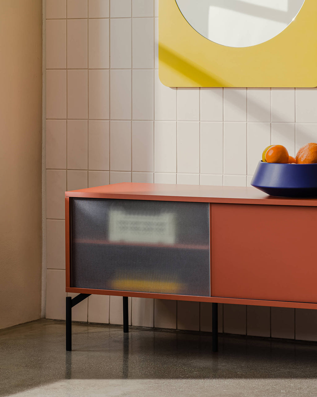 Met Mini TV Stand