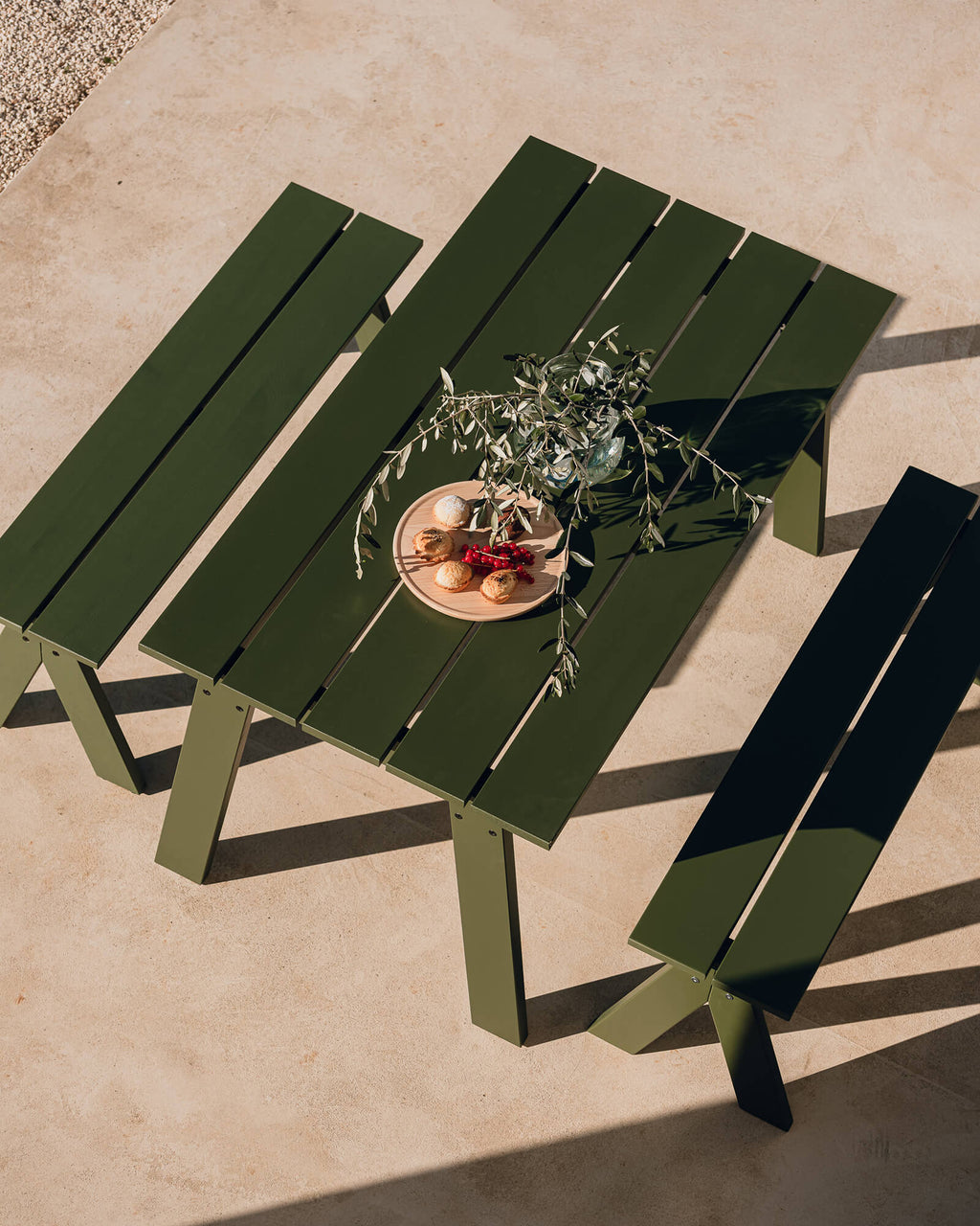 Navo Table