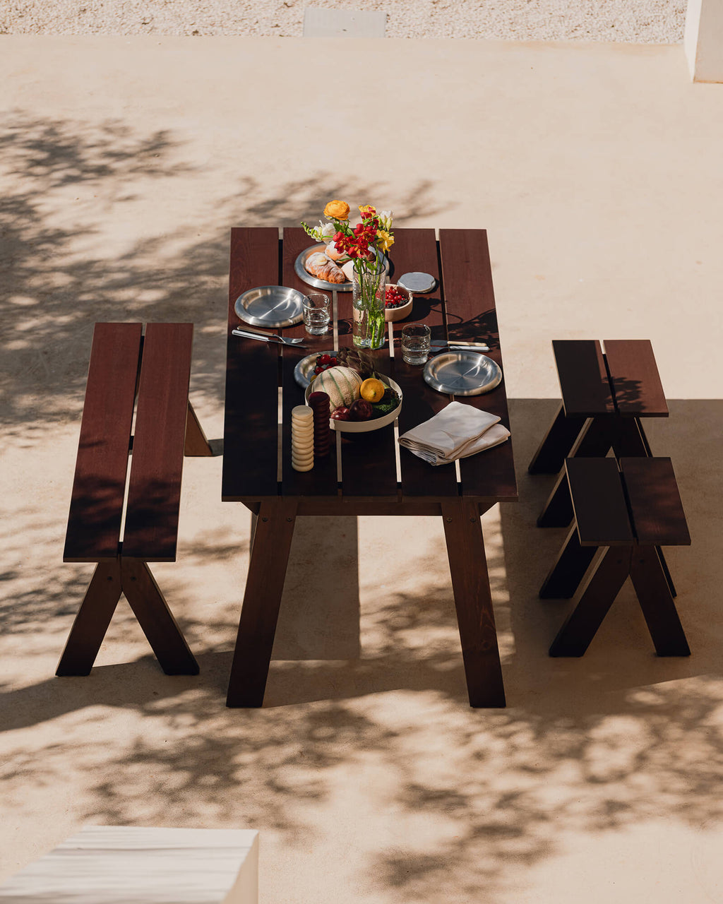 Navo Table
