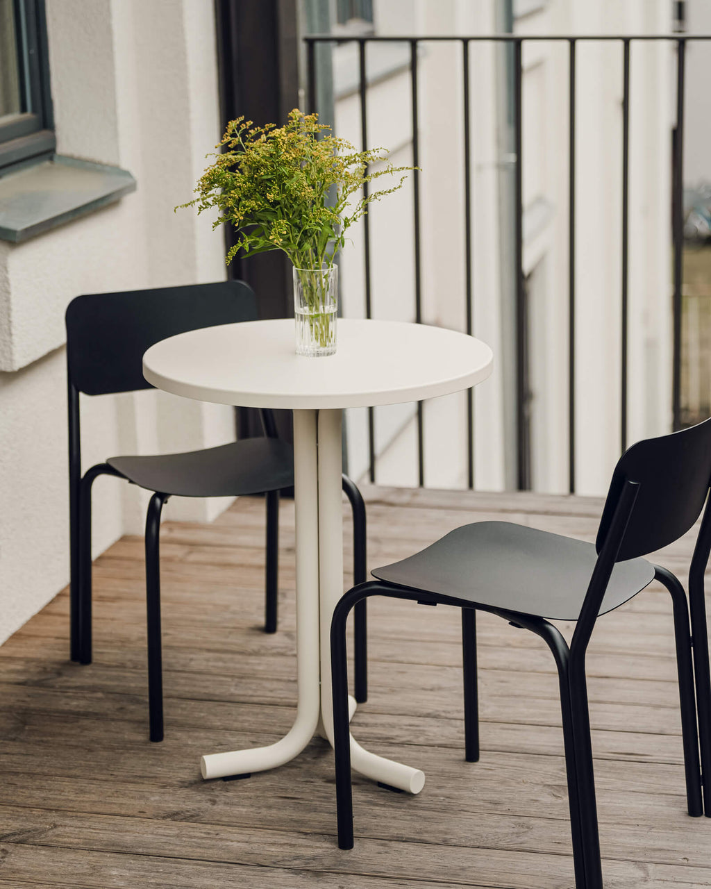 Nokk Café Table