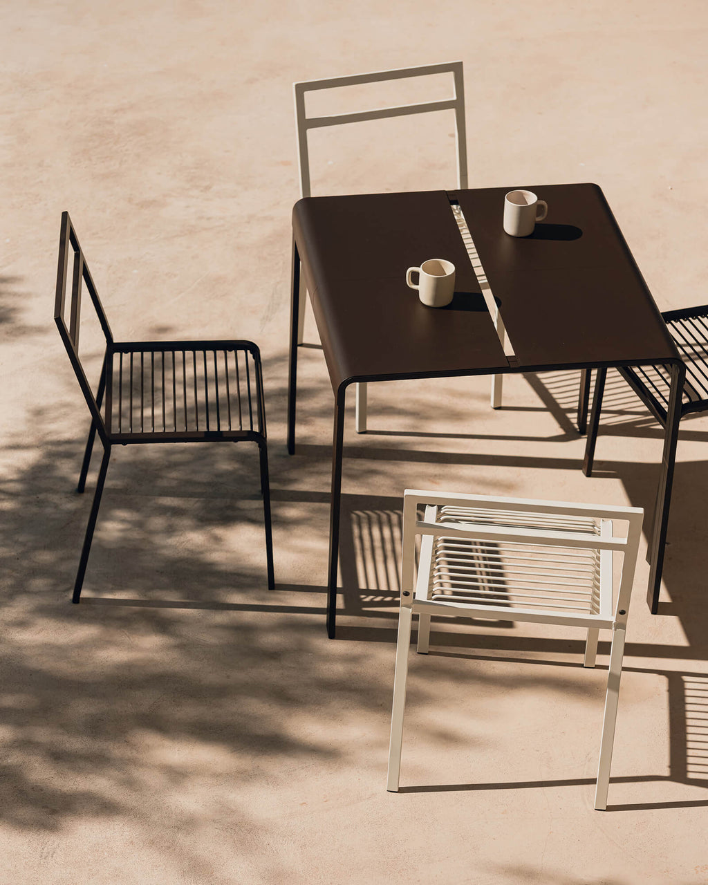 Oto Table