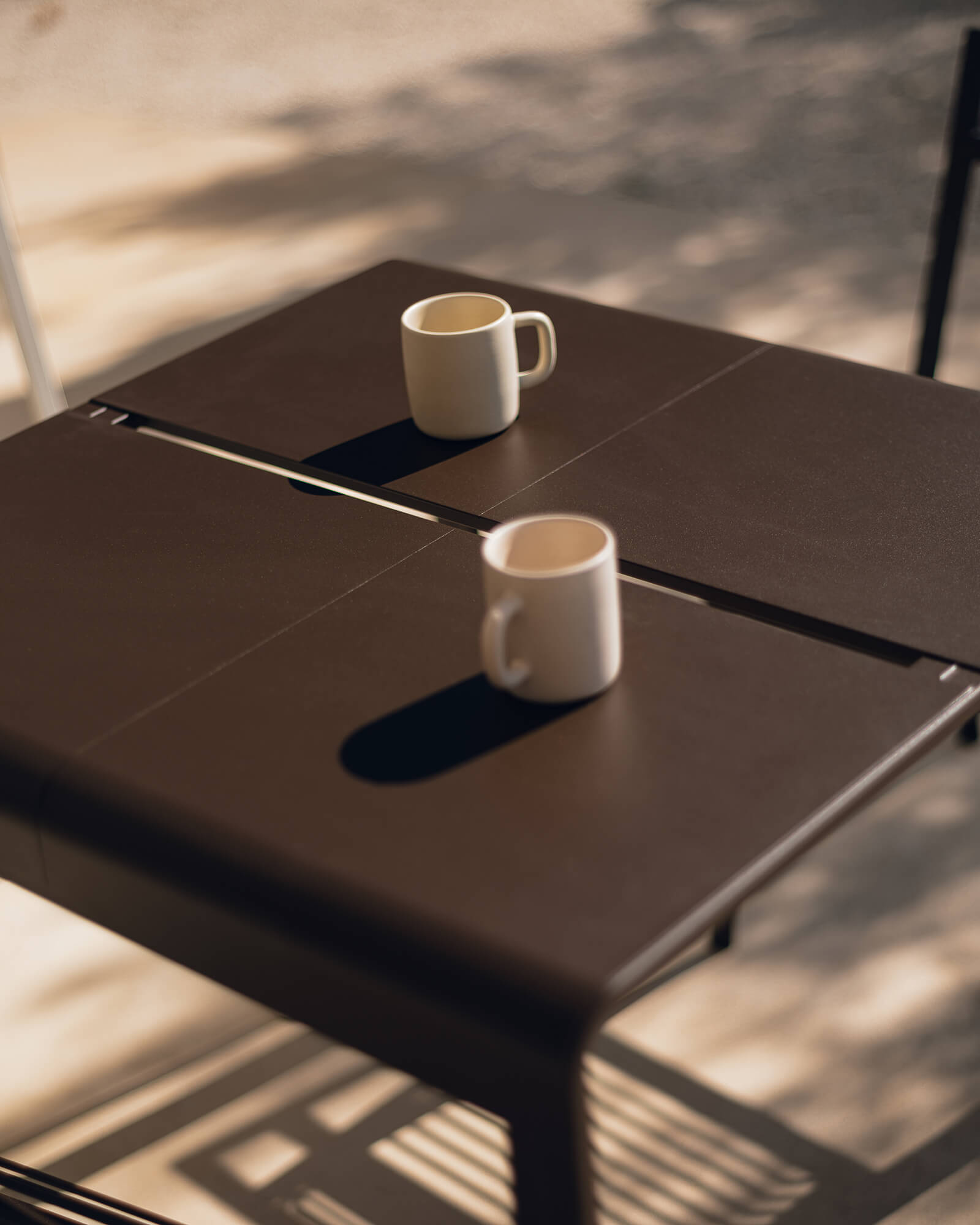 Oto Table