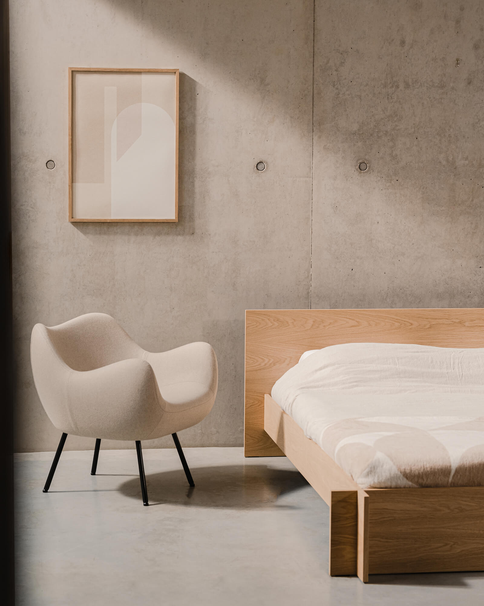 RM58 Armchair