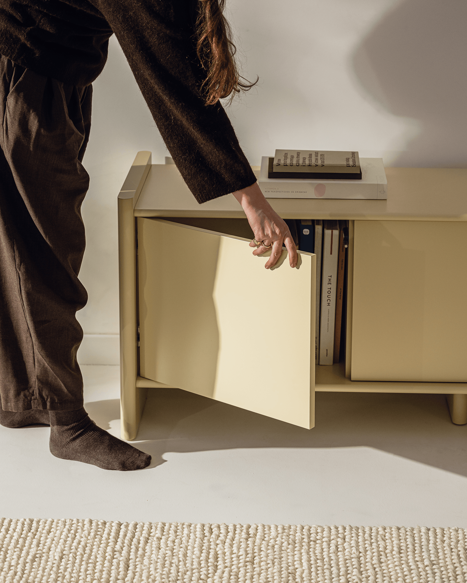 Rali TV Stand