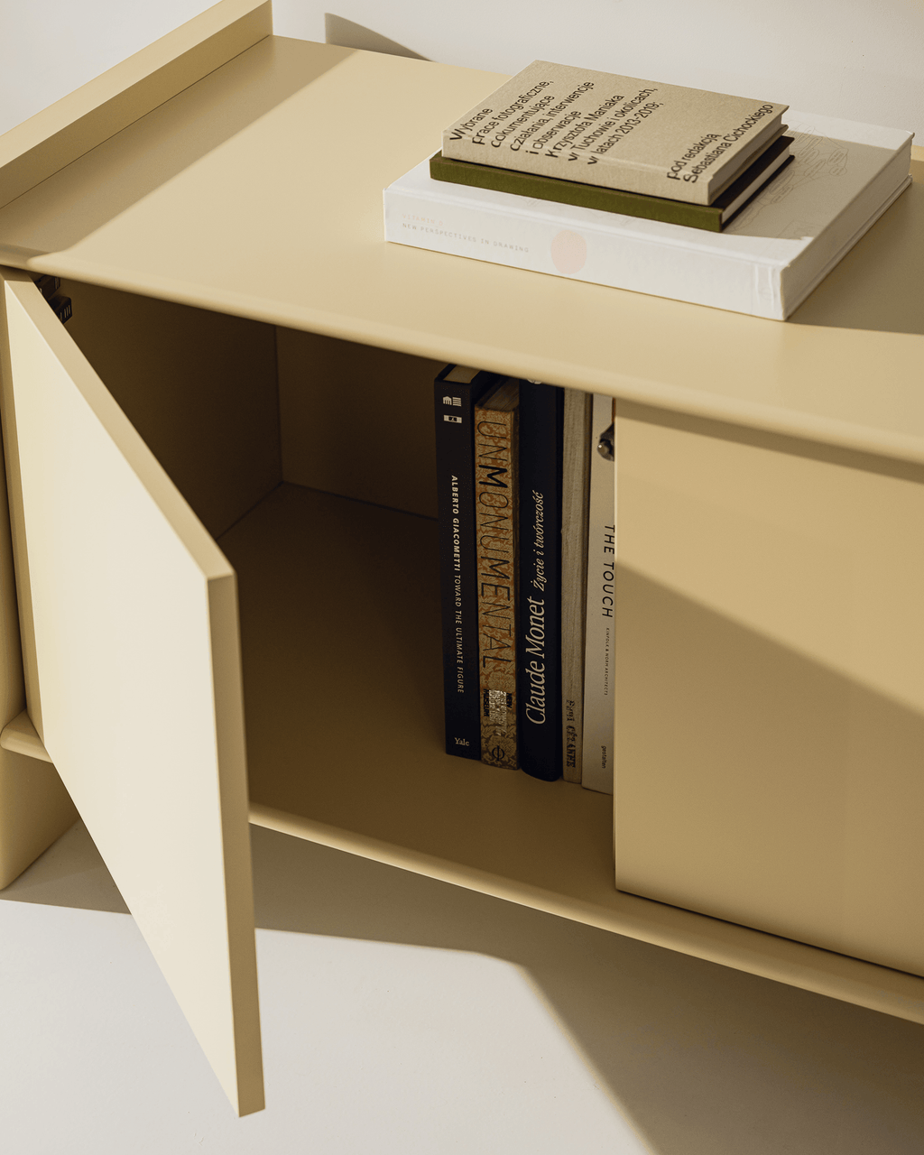 Rali TV Stand