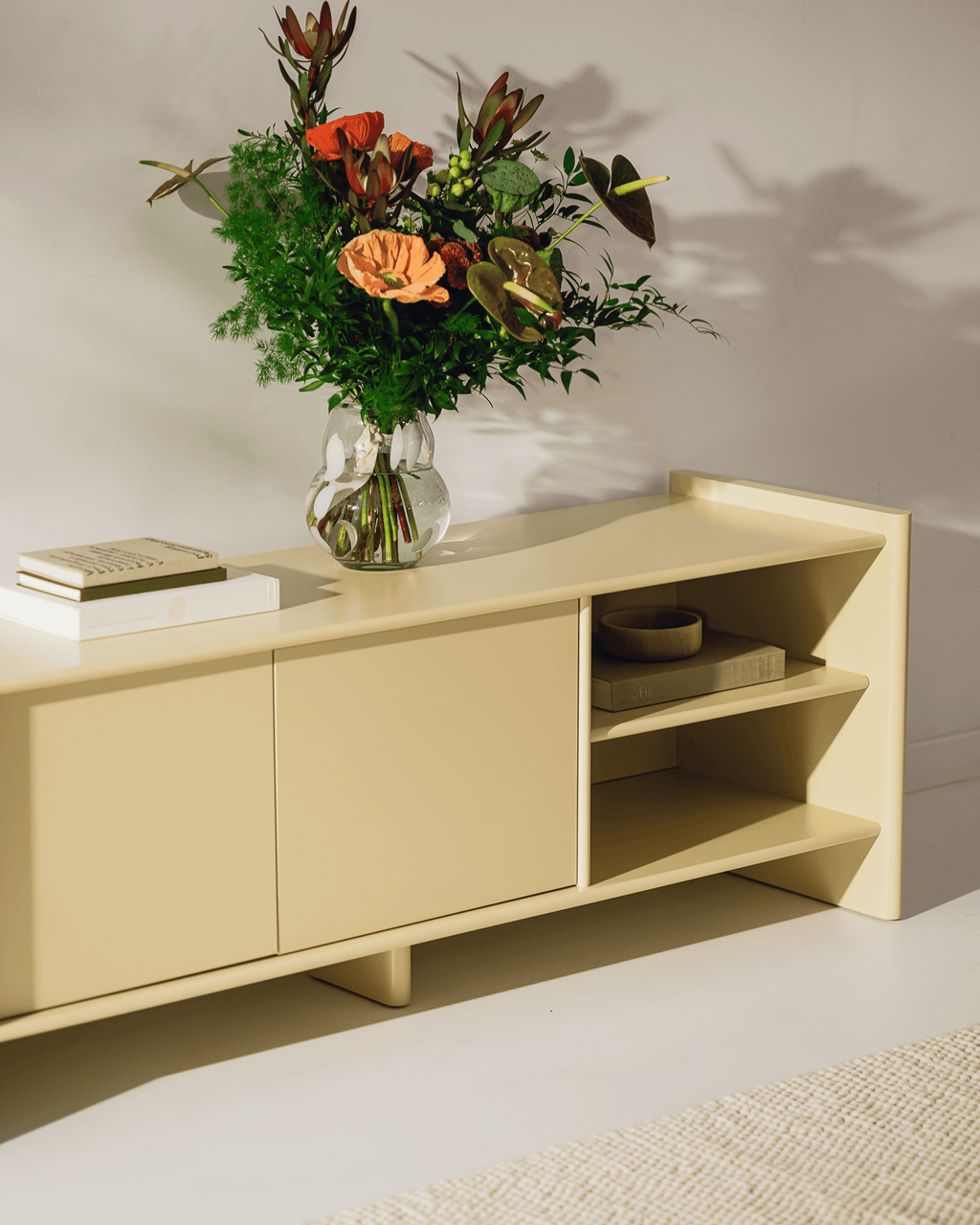 Rali TV Stand