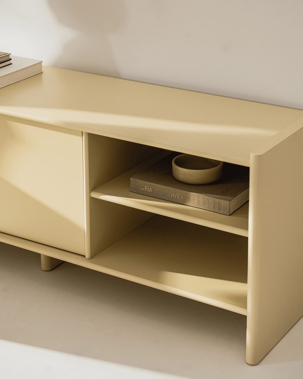 Rali TV Stand
