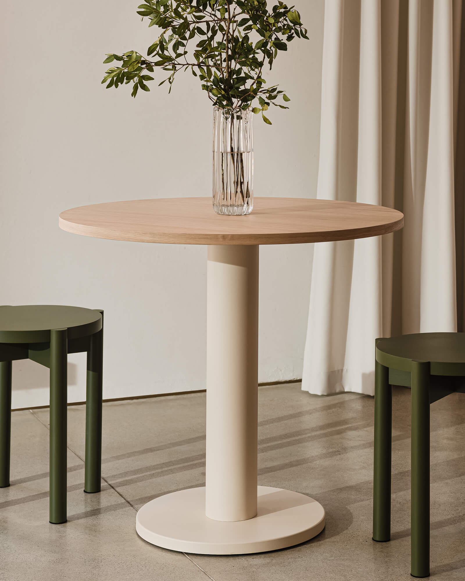 Sool Café Table – large