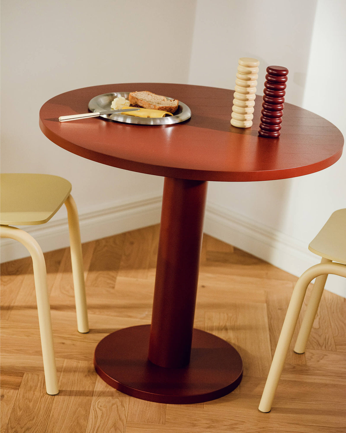 Sool Café Table – large