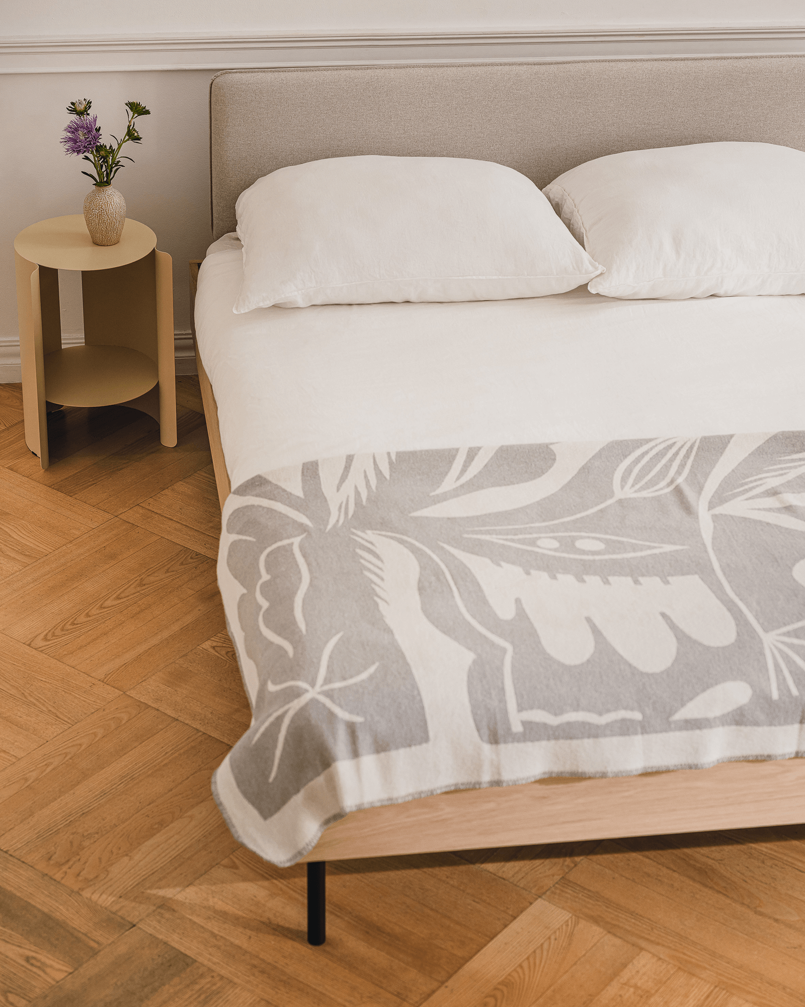 Streiko Bed Oak