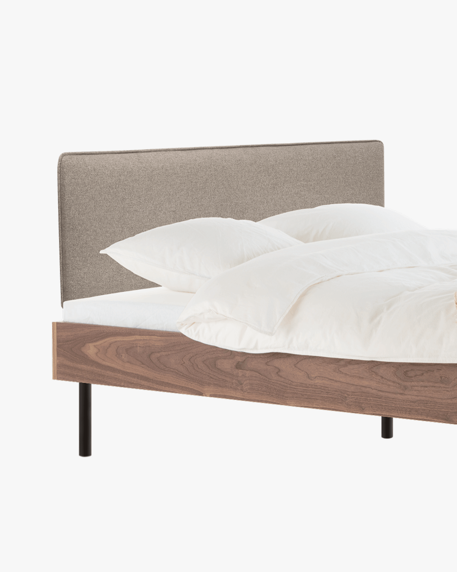 Streiko Bed Walnut