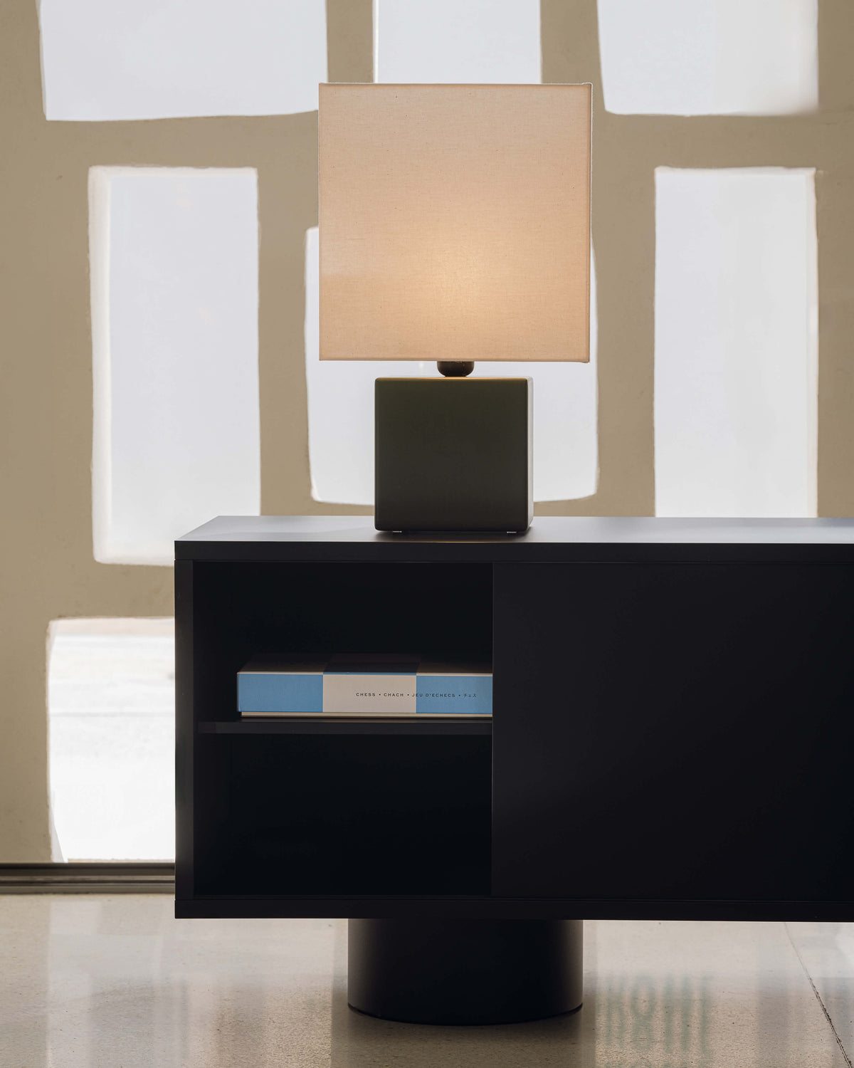 Taro TV Stand