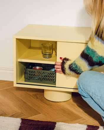 Taro Mini TV Stand