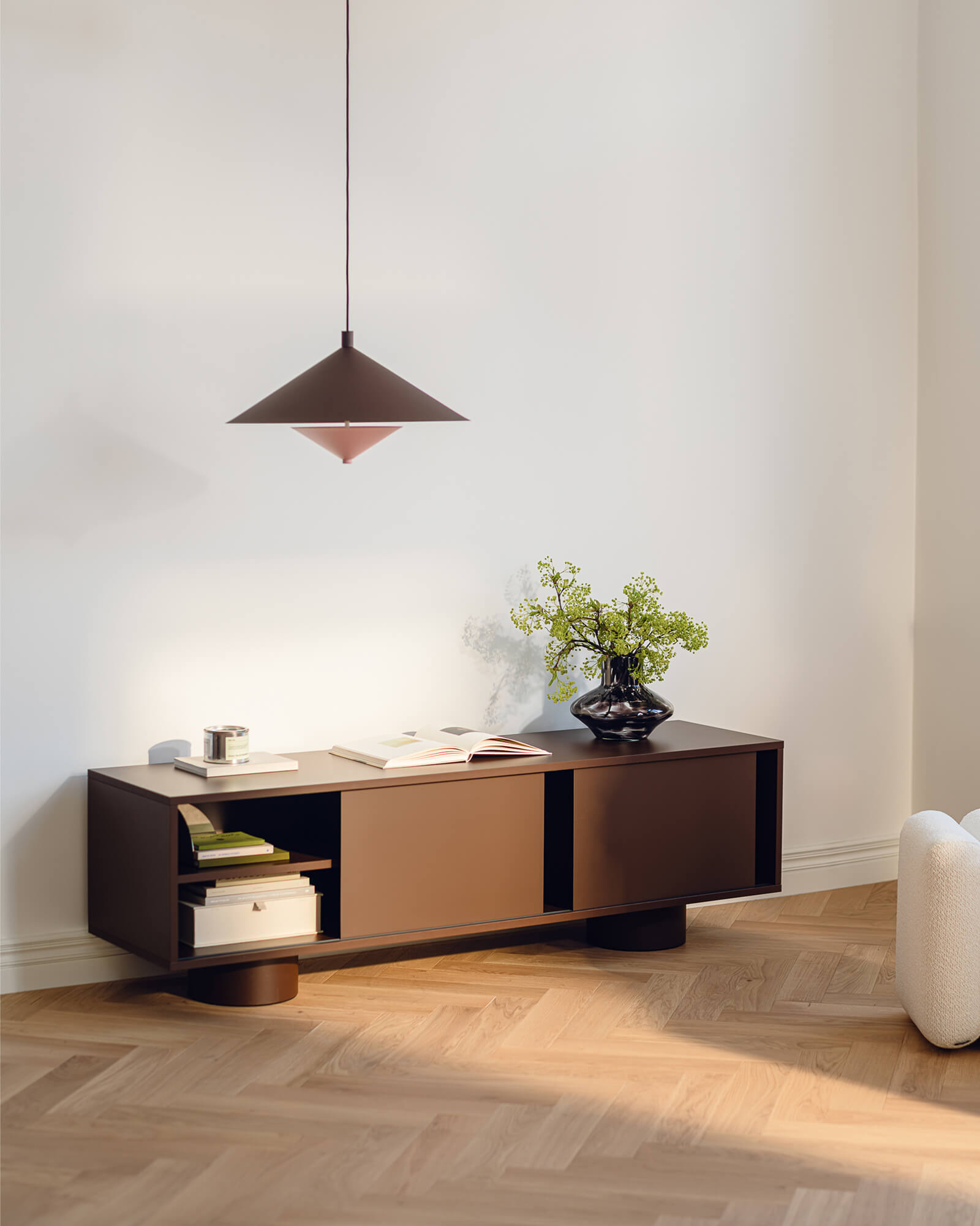 Taro TV Stand
