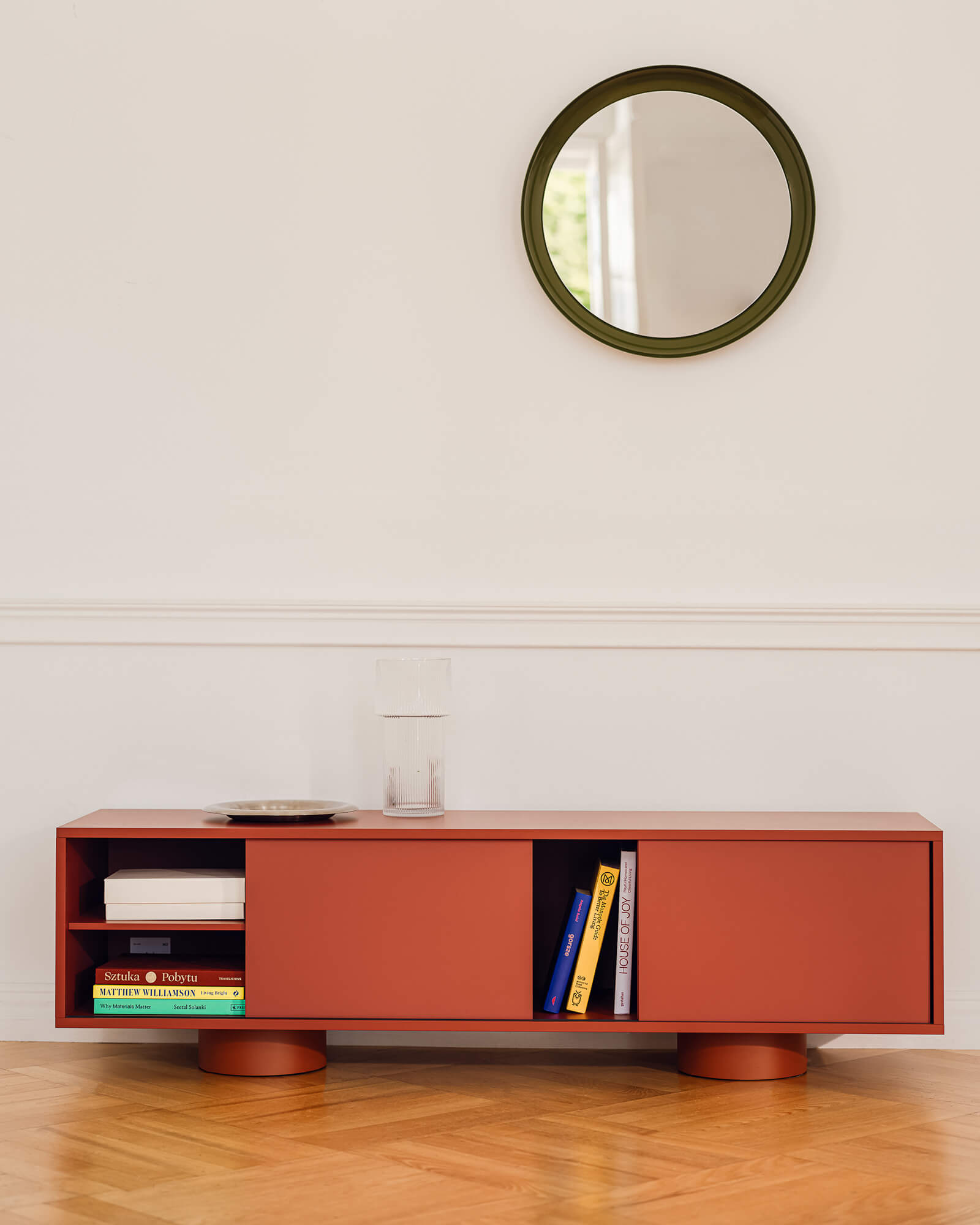 Taro TV Stand