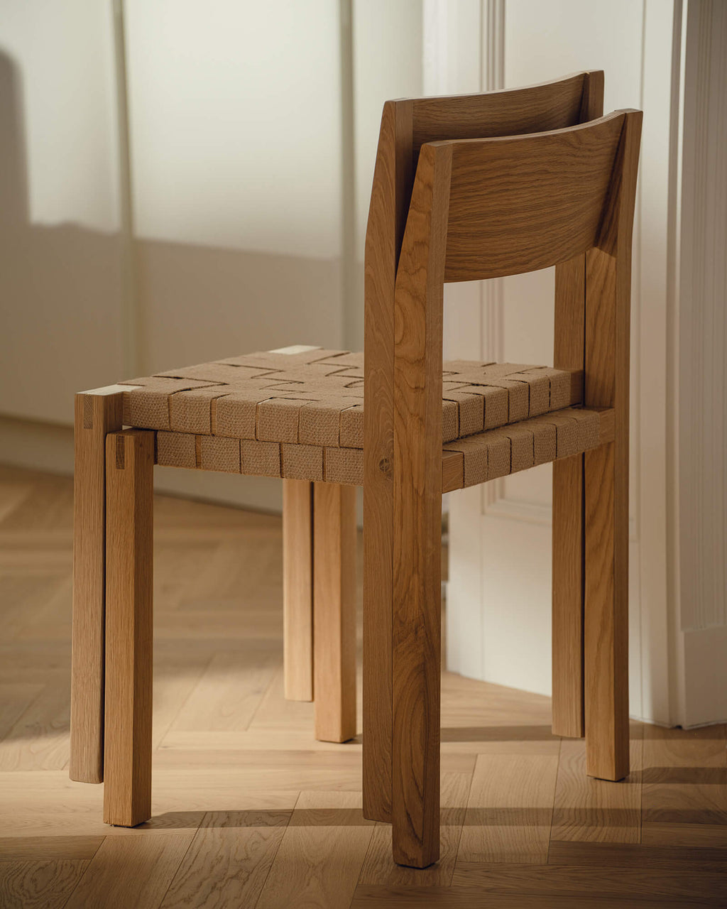 Toli Chair