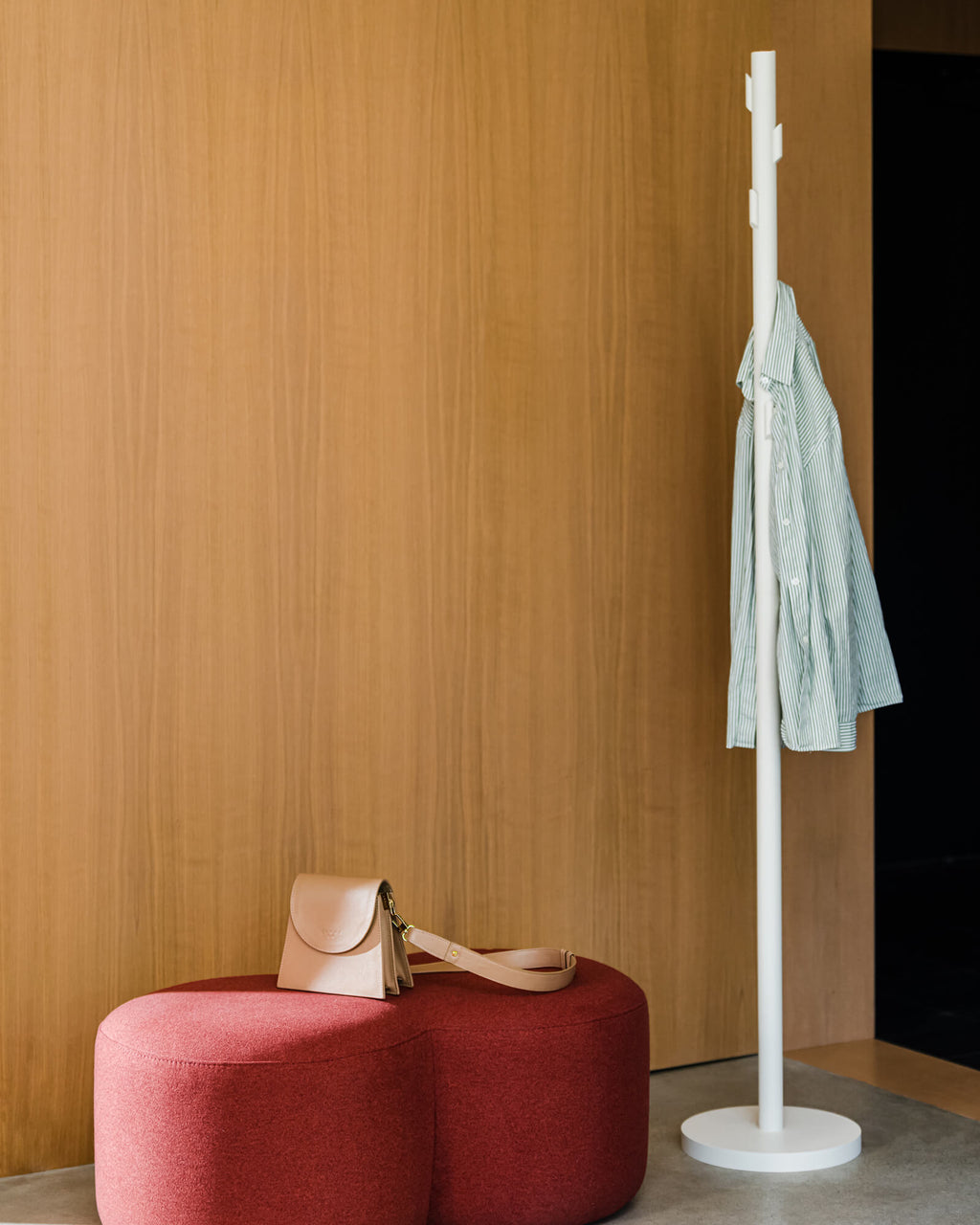 Yuko Coat Rack