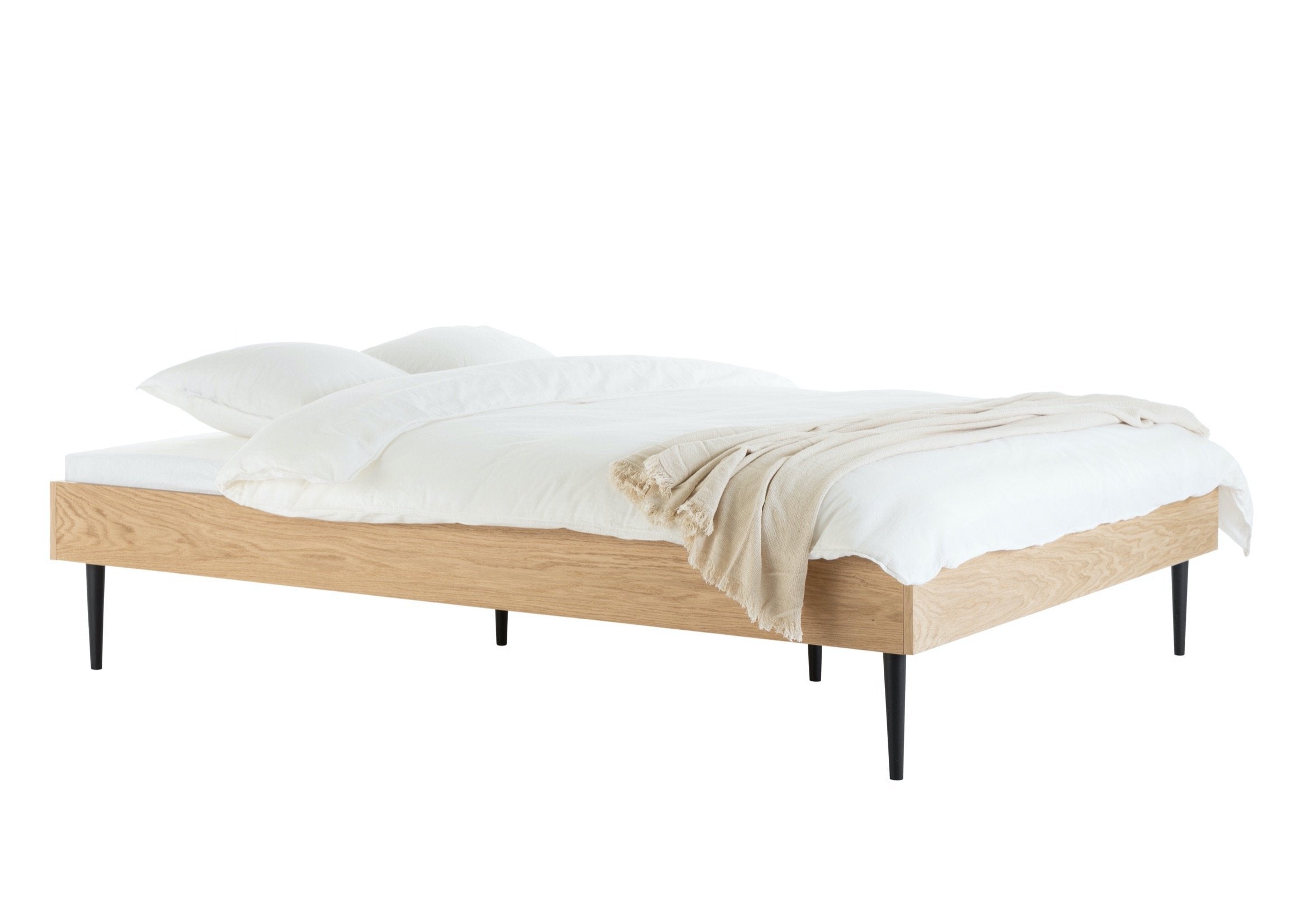 Streiko Bed Oak